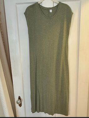 Old Navy Olive Green Sleeveless Midi Dress